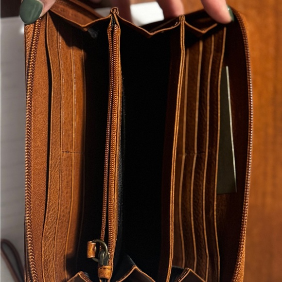 Duluth Trading Co Lifetime Leather Wallet - Picture 2 of 4